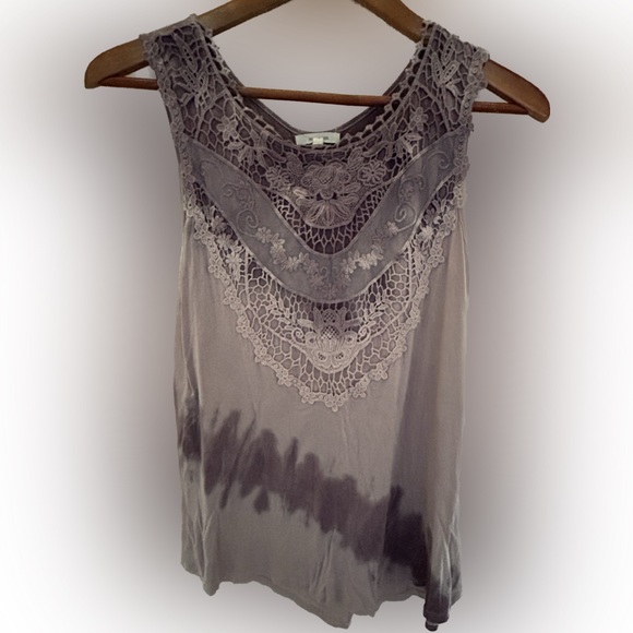 Maurices - Size Small, Lavender tank, Great condition - Picture 1 of 3